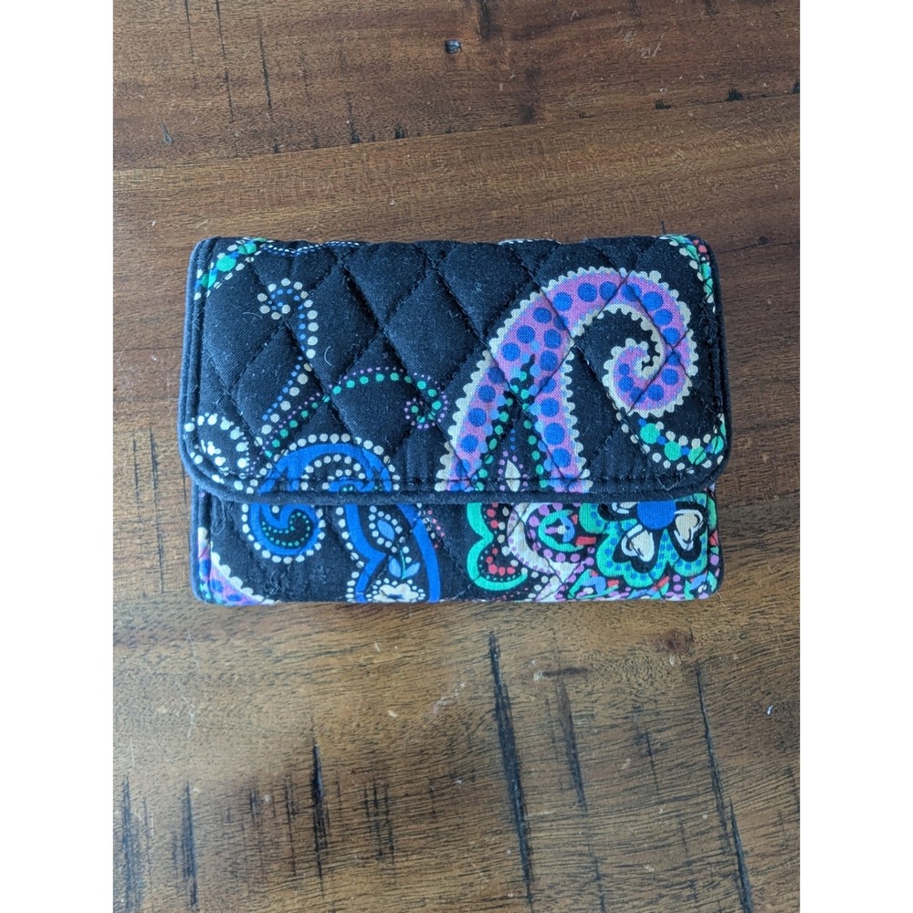 Vera Bradley Riley Trifold Wallet Kiev Paisley Quilted Compact Travel Retired